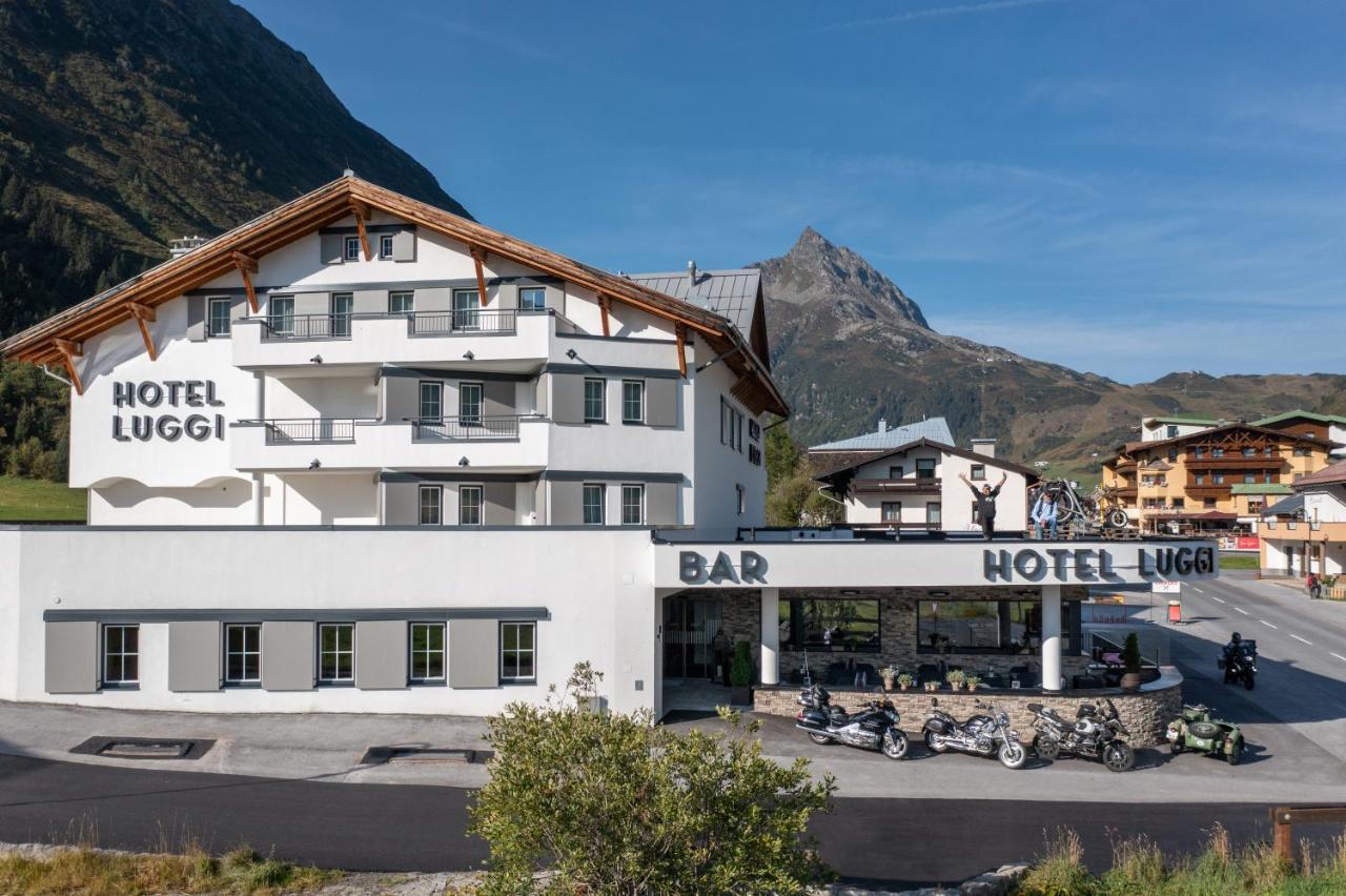 Hotel Luggi Гальтюр Экстерьер фото