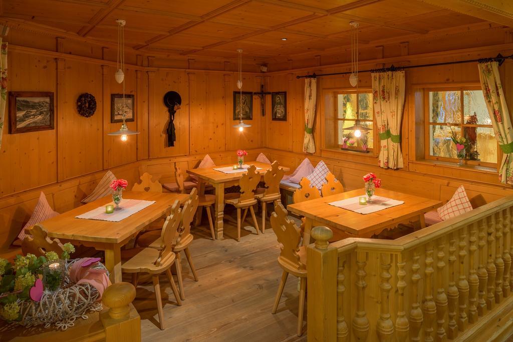 Hotel Luggi Гальтюр Экстерьер фото